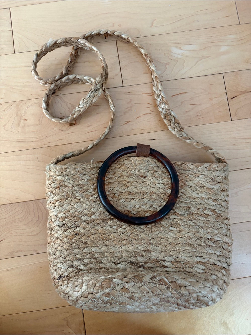 Aritzia Natural Woven Tote with Tortoiseshell Handles - Picture 2 of 6